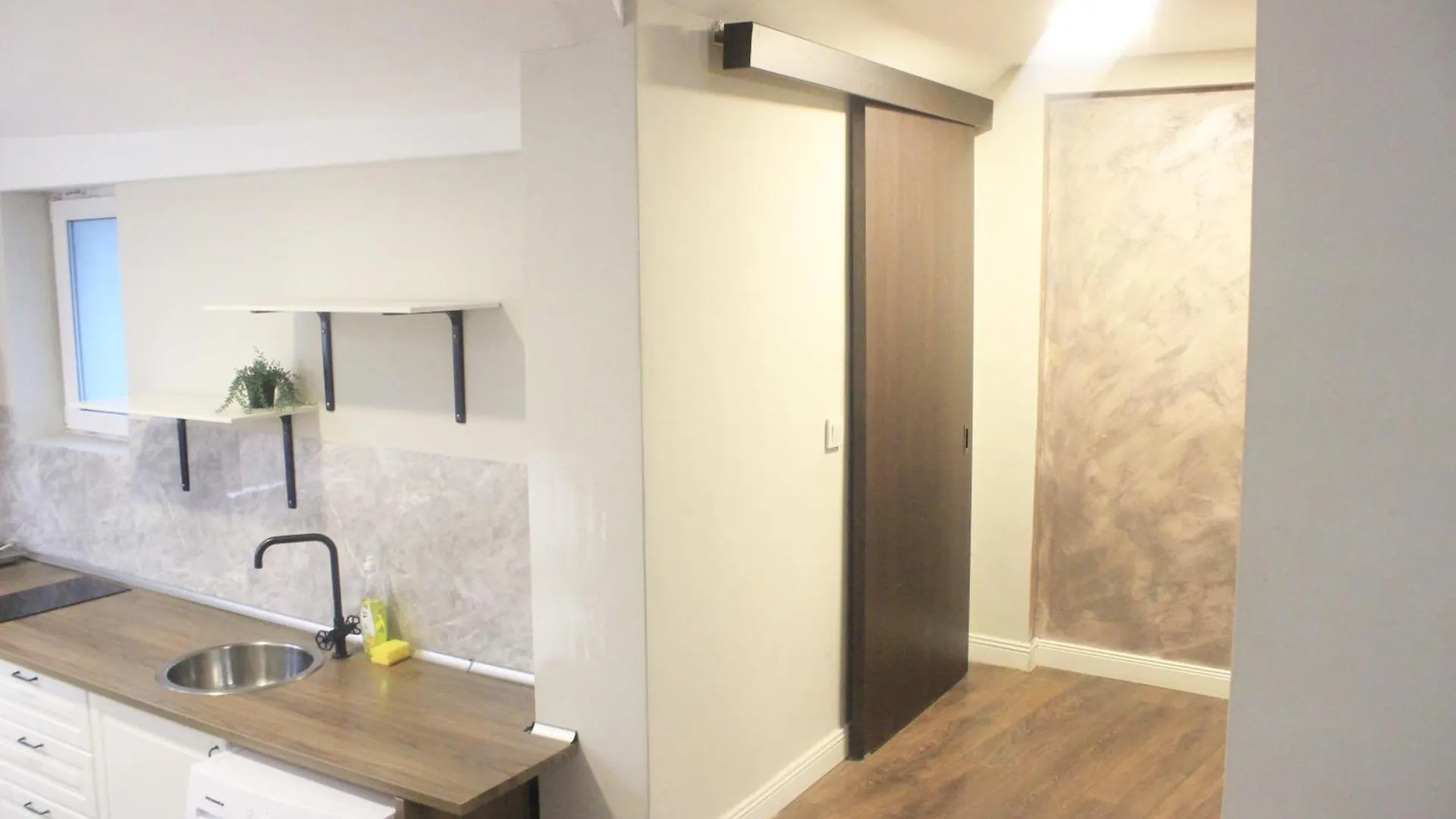Moise House - Kosher Aparthotel Bucarest