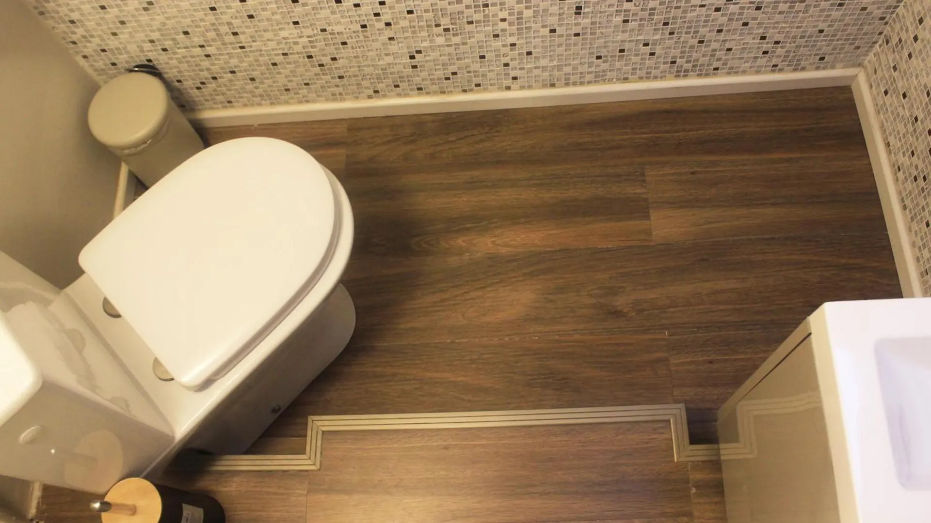 Moise House - Kosher Aparthotel Bucarest 3*,