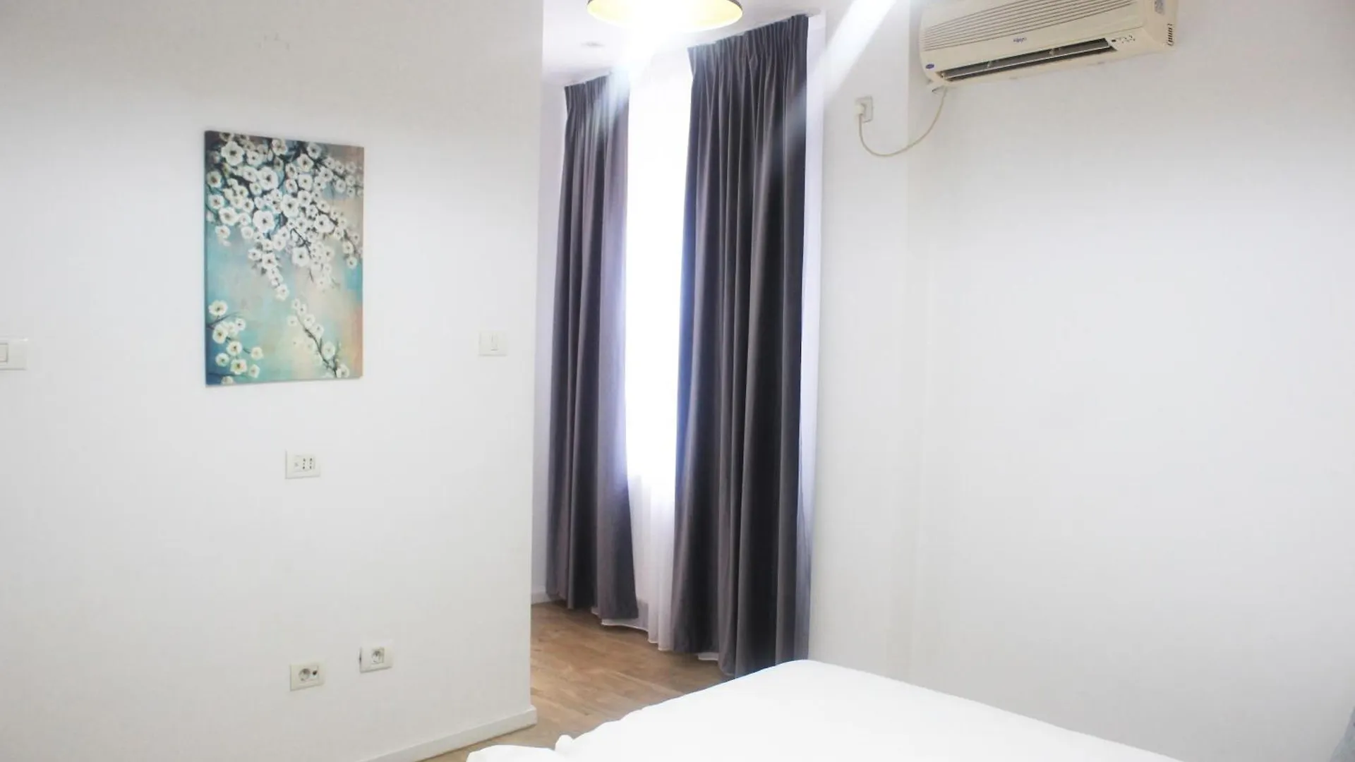 Moise House - Kosher Aparthotel Bucarest Romania