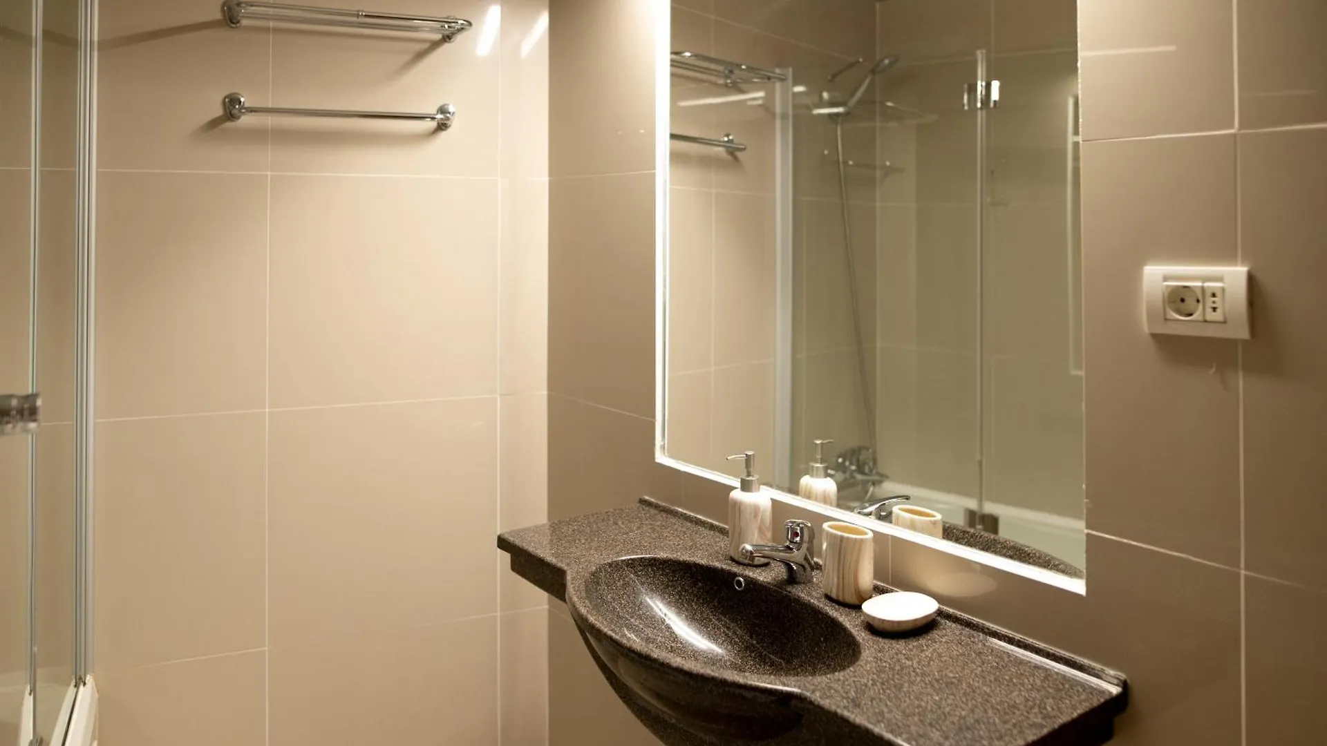 Apartment Moise House - Kosher Aparthotel Bucharest