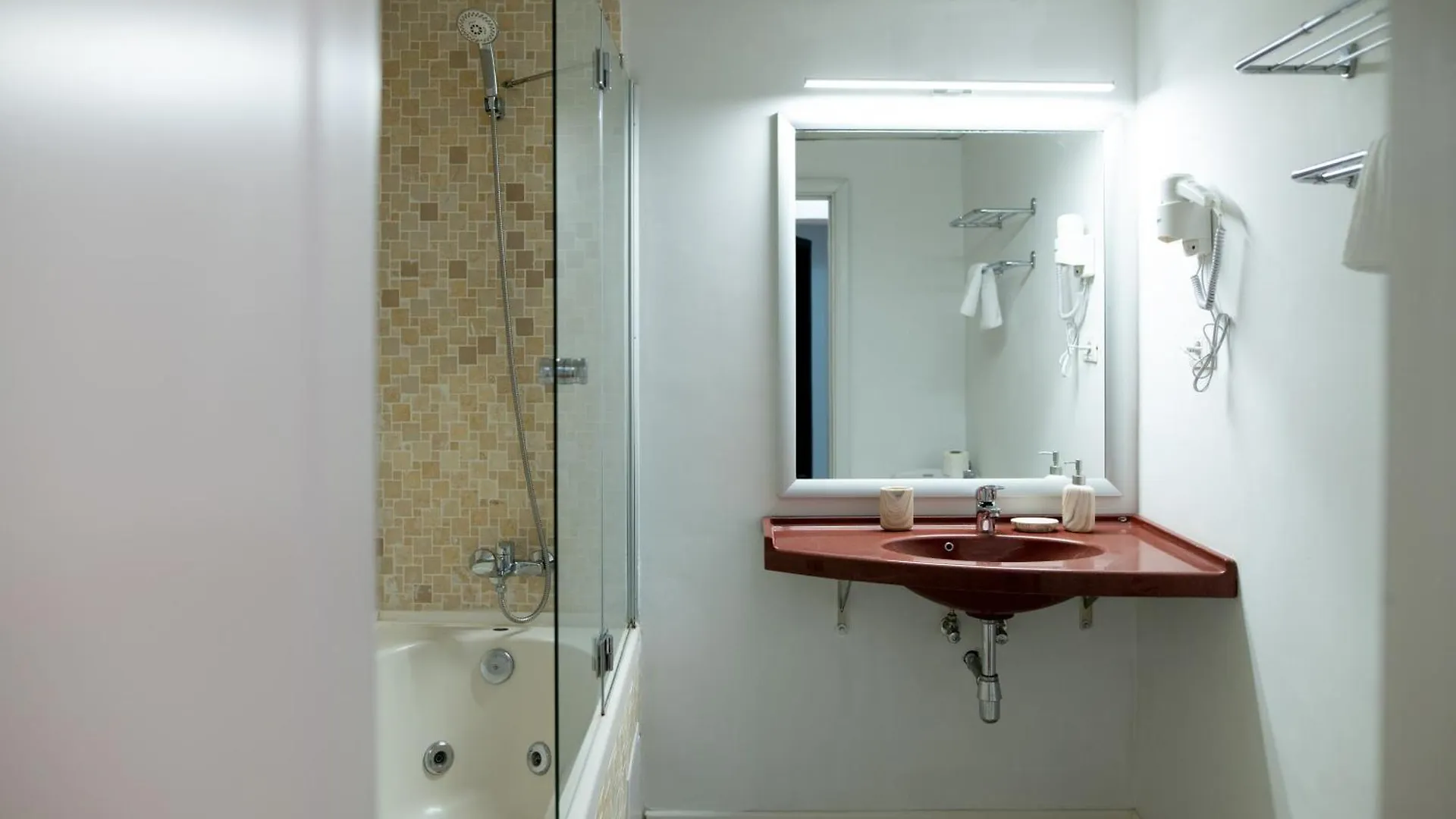 Moise House - Kosher Aparthotel Bukarest Lägenhet