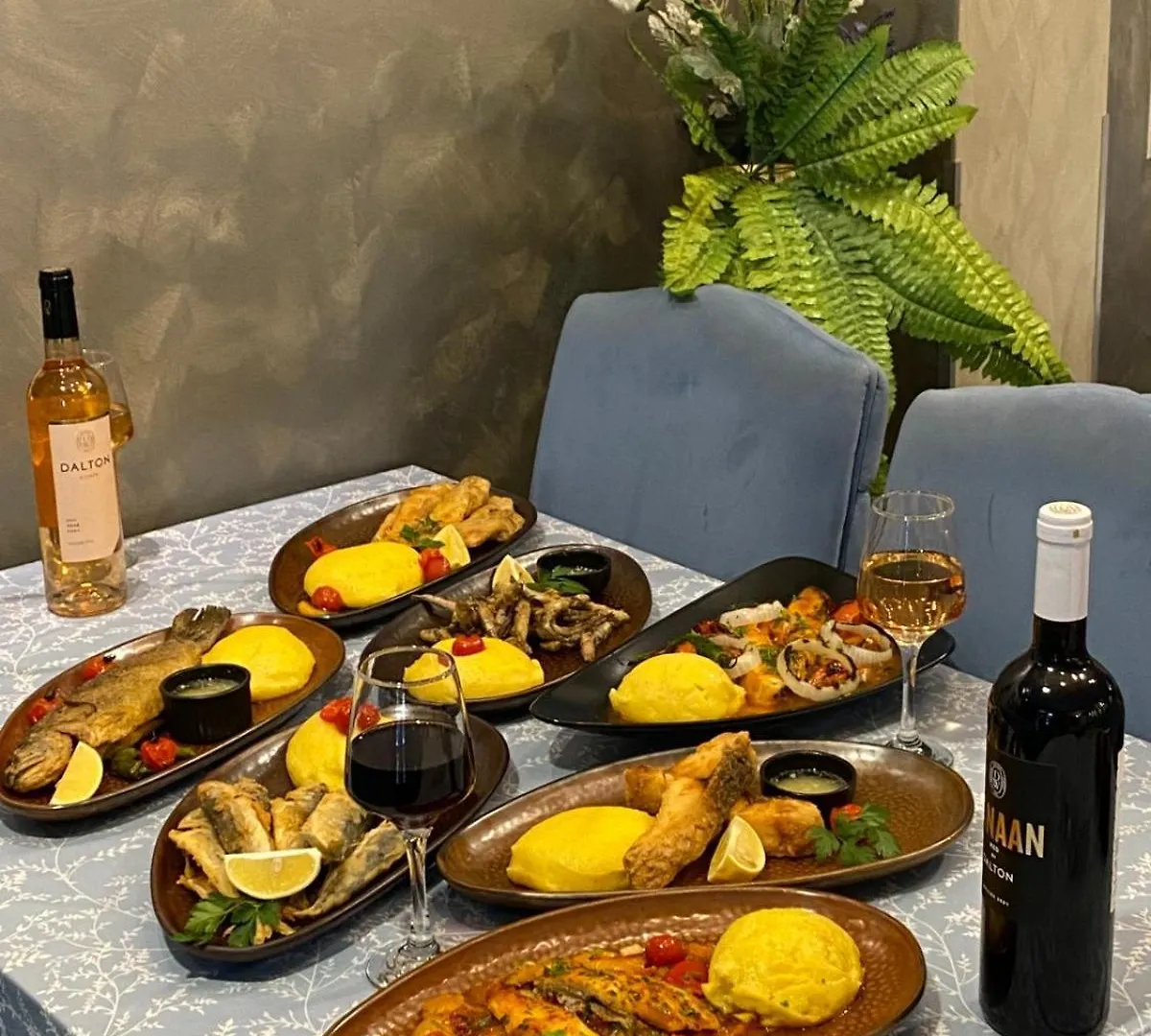 Moise House - Kosher Aparthotel Bucharest Apartment